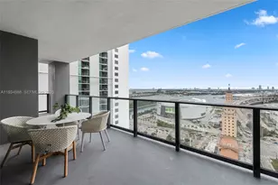 159 NE 6th St, Miami, FL 33132 - Photo 7