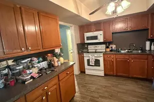 3631 NE 14th Ave, Pompano Beach, FL 33064 - Photo 17