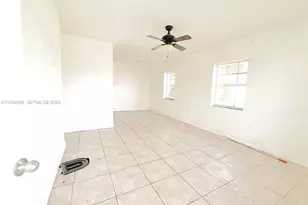 15410 NW 29th Ct, Miami, FL 33180 - Photo 3