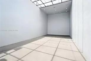 842 Meridian Ave, Miami Beach, FL 33139 - Photo 17