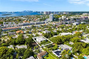 2096 Alamanda Dr, North Miami, FL 33181 - Photo 53