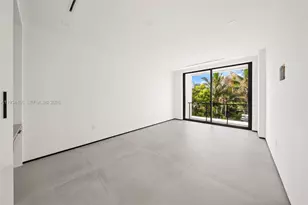 2096 Alamanda Dr, North Miami, FL 33181 - Photo 37