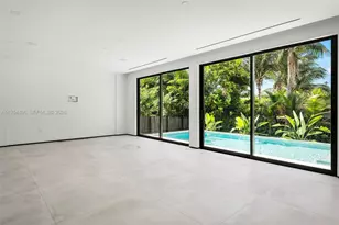 2096 Alamanda Dr, North Miami, FL 33181 - Photo 13
