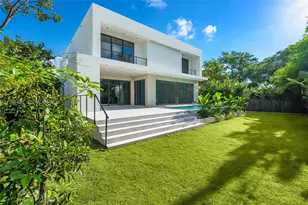 2096 Alamanda Dr, North Miami, FL 33181 - Photo 61