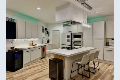 407 SW 5th St, Fort Lauderdale, FL 33315 - Photo 3