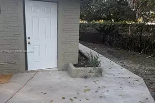 1021 NW 25th Way, Fort Lauderdale, FL 33311 - Photo 1