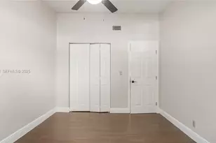 4289 N 76th Ave, Davie, FL 33024 - Photo 17