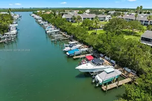 3207 S Lakeview Cir, Fort Pierce, FL 34949 - Photo 19