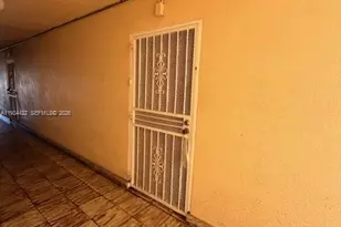 8990 SW 24th St, Miami, FL 33165 - Photo 3