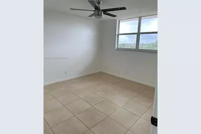 1830 Dixieanna St #606, Hollywood, FL 33020 - Photo 3