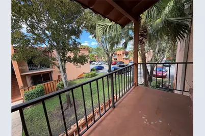 7101 Miami Lakes Dr #Q10, Miami Lakes, FL 33014 - Photo 9