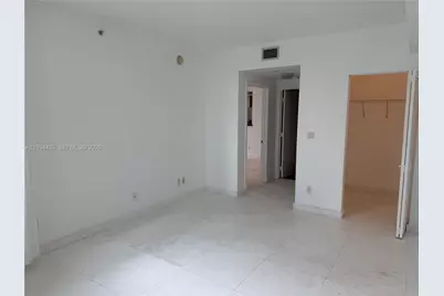325 S Biscayne Blvd #621, Miami, FL 33131 - Photo 15