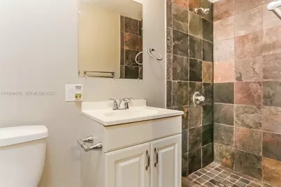 2411 NE 10th Ave, Pompano Beach, FL 33064 - Photo 13