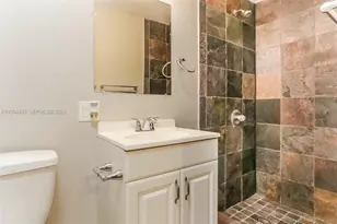 2411 NE 10th Ave, Pompano Beach, FL 33064 - Photo 13