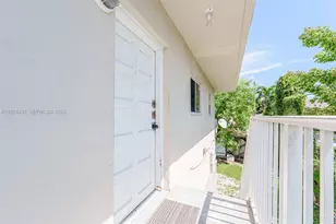 621 SW 15th Ave, Miami, FL 33135 - Photo 3