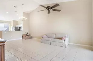 7651 S Aragon Blvd, Sunrise, FL 33322 - Photo 15