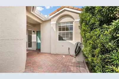 7651 S Aragon Blvd #5, Sunrise, FL 33322 - Photo 33