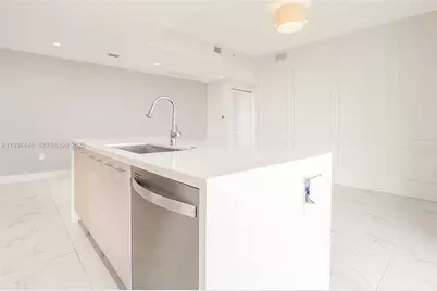 2000 Metropica Way #2501, Sunrise, FL 33323 - Photo 9