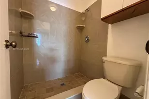 1024 S Independence Dr, Homestead, FL 33034 - Photo 15