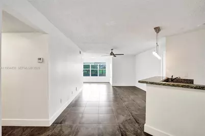 457 Vista Isles Dr #2112, Sunrise, FL 33325 - Photo 11