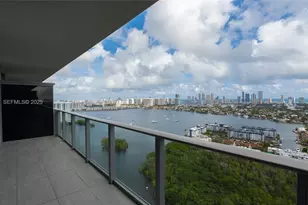 16385 Biscayne Blvd, North Miami Beach, FL 33160 - Photo 1
