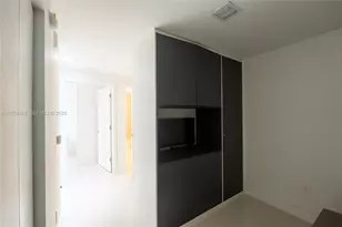 16385 Biscayne Blvd, North Miami Beach, FL 33160 - Photo 23