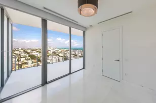 800 South Pointe Dr, Miami Beach, FL 33139 - Photo 25