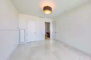 800 South Pointe Dr, Miami Beach, FL 33139 - Photo 31