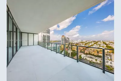 800 S Pointe Dr #2103, Miami Beach, FL 33139 - Photo 19
