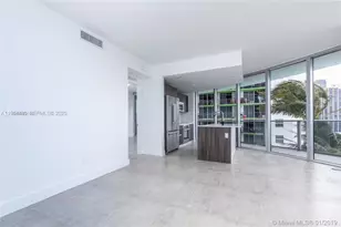 488 NE 18th St, Miami, FL 33132 - Photo 11
