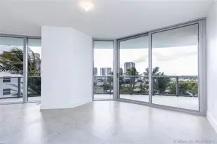 488 NE 18th St, Miami, FL 33132 - Photo 7