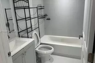 1250 SE 26th St, Homestead, FL 33035 - Photo 11