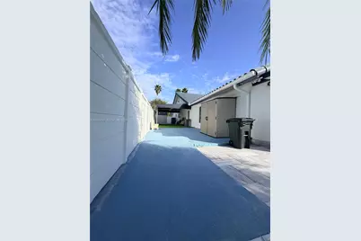 14280 SW 36th St, Miami, FL 33175 - Photo 35