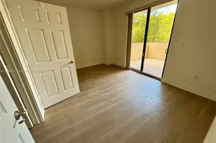 8430 SW 8th St, Miami, FL 33144 - Photo 9