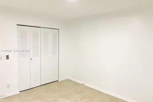 13455 SW 9th Ct, Pembroke Pines, FL 33027 - Photo 7