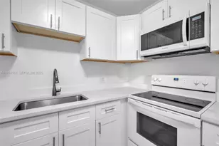 1280 NW 43rd Ave, Lauderhill, FL 33313 - Photo 9