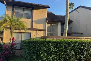 1800 Bayberry Dr, Pembroke Pines, FL 33024 - Photo 3