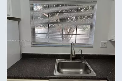 2091 NW 96th Ter #13L, Pembroke Pines, FL 33024 - Photo 13