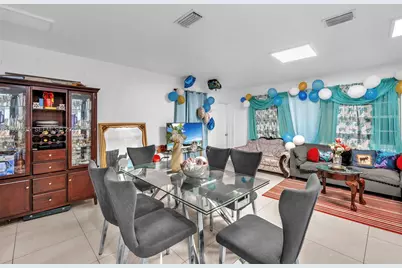 16234 NE 9th Ct, North Miami Beach, FL 33162 - Photo 13