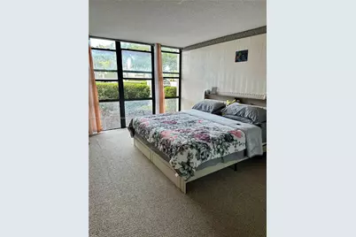 1000 Parkview Dr #107, Hallandale Beach, FL 33009 - Photo 7