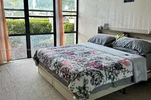 1000 Parkview Dr, Hallandale Beach, FL 33009 - Photo 7