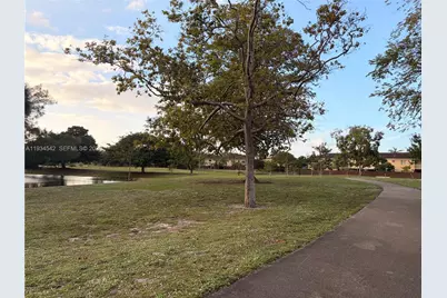 7075 NW 173rd Dr #1405, Hialeah, FL 33015 - Photo 29