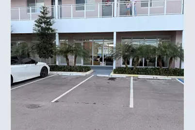 665 E 49 St, Hialeah, FL 33013 - Photo 13