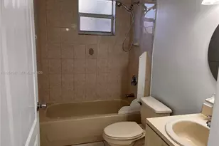 181 NW 47th Ave, Miami, FL 33126 - Photo 13