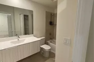 10443 NW 82nd St, Doral, FL 33178 - Photo 13