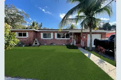 630 NE 165th St, Miami, FL 33162 - Photo 1