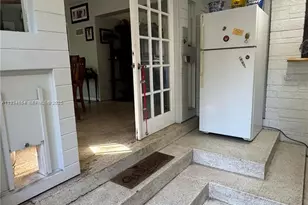 630 NE 165th St, Miami, FL 33162 - Photo 29