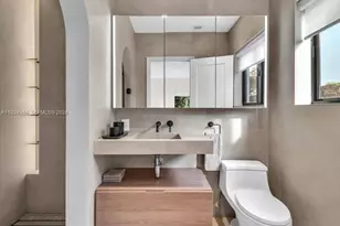 920 W 47th Ct, Miami Beach, FL 33140 - Photo 9