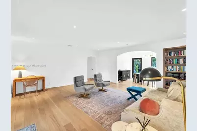 920 W 47th Ct, Miami Beach, FL 33140 - Photo 1