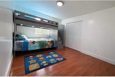 8242 NW 200 Ter, Hialeah, FL 33015 - Photo 5